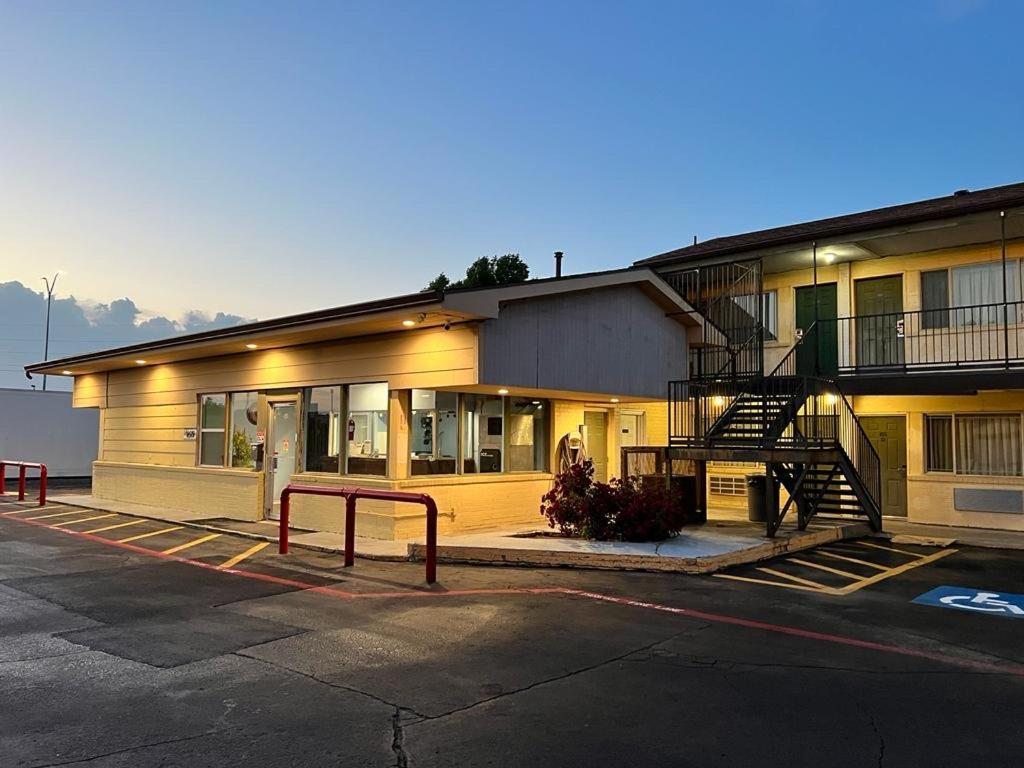 Budget Inn & Suites Αμαρίλο Εξωτερικό φωτογραφία